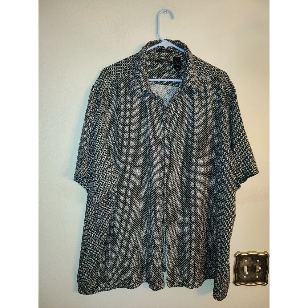 Vintage Men's Claiborne Button Up Short Sleeve 100% Silk Black White Shirt Sz XL
